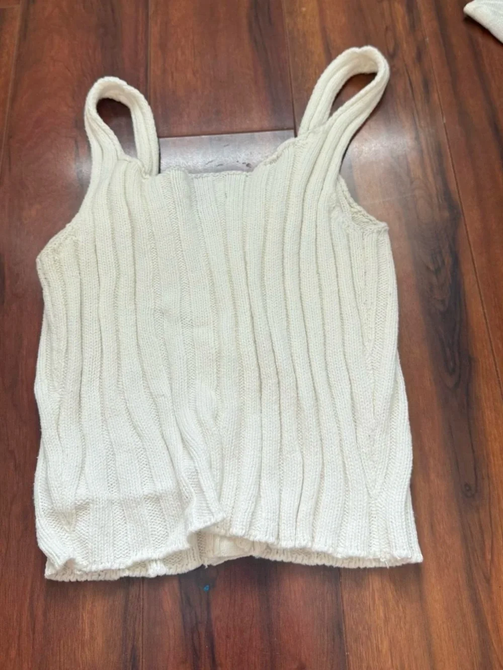 Button-Front Knit Tank Top - Picture 4 of 4